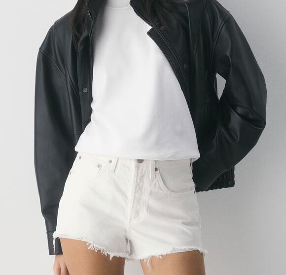 Aritzia Pants - Denim Forum The '90s Vintage Cut-Off Shorts Sz 26 from Aritzia white high rise